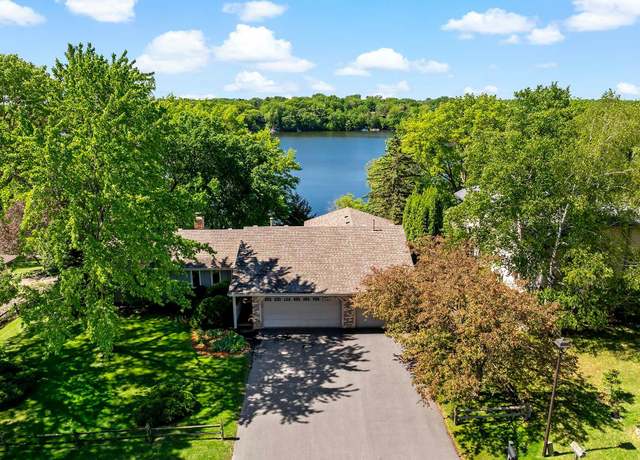 Property at 15466 Village Woods Dr, Eden Prairie, MN 55347, 4 beds, 4 baths