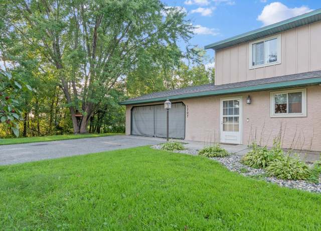 Property at 1707 S Oak Knoll Dr, Alexandria, MN 56308, 3 beds, 1 bath