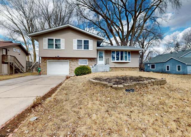 Property at 787 Berwood Ave, Vadnais Heights, MN 55127, 3 beds, 2 baths