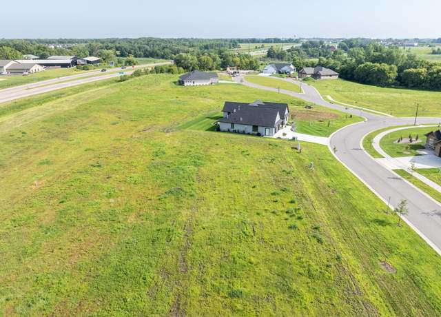 Property at 2018 Saba Blvd, Mankato, MN 56001