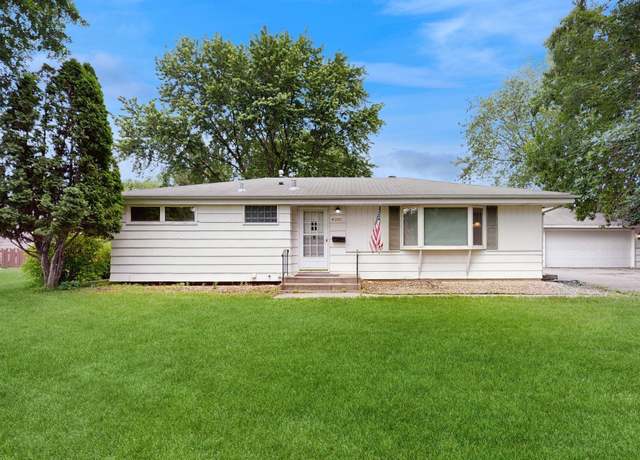 Property at 4200 Overlook Dr, Bloomington, MN 55437, 4 beds, 2 baths