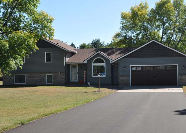 Property at 2011 49th St SE, Saint Cloud, MN 56304, 4 beds, 3 baths