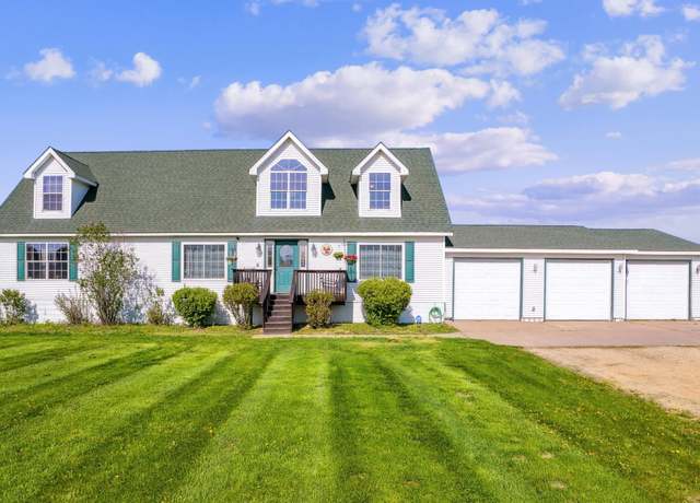 Property at 2136 62nd St, Somerset, WI 54025, 4 beds, 4 baths