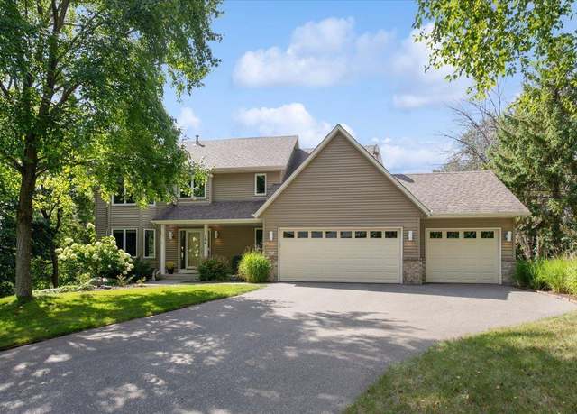 Property at 104 Crestridge Dr, Burnsville, MN 55337, 4 beds, 4 baths
