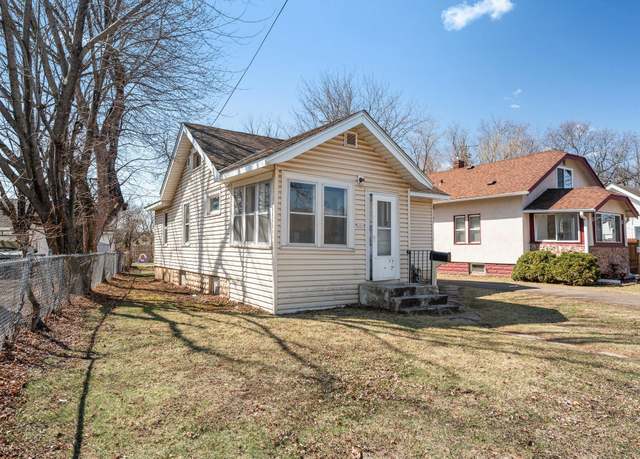 Property at 2070 Stillwater Ave E, Saint Paul, MN 55119, 1 bed, 2 baths