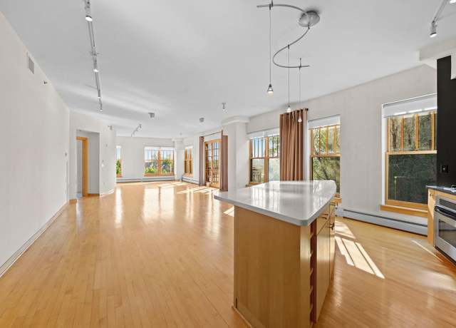 Property at 408 1st St N #403, Minneapolis, MN 55401, 2 beds, 2 baths