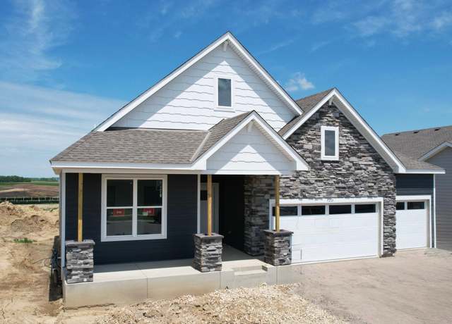 Property at 7213 201st St W, Lakeville, MN 55044, 3 beds, 2 baths
