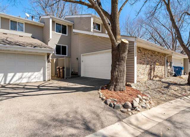 Property at 9184 Neill Lake Rd, Eden Prairie, MN 55347, 2 beds, 3 baths