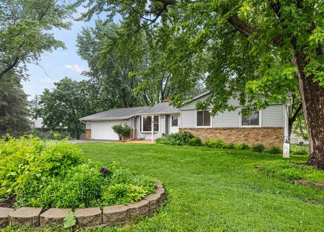 Property at 5272 W 106th St, Bloomington, MN 55437, 4 beds, 3 baths