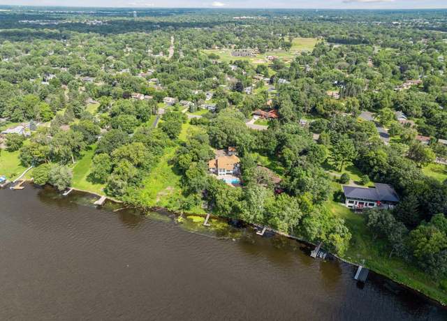 Property at 10200 Mississippi Blvd NW, Coon Rapids, MN 55433, 4 beds, 5 baths