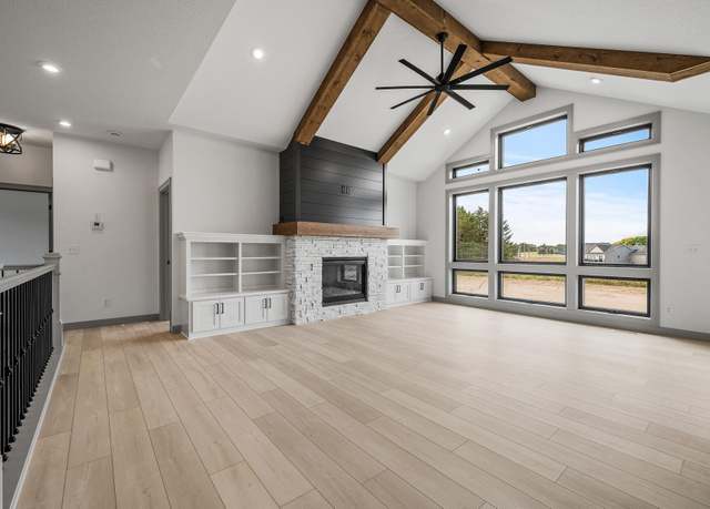 Property at 30339 Orchard Ct, Center City, MN 55012, 3 beds, 2 baths