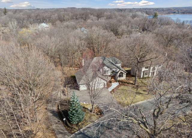 Property at 600 Bighorn Dr, Chanhassen, MN 55317, 4 beds, 4 baths