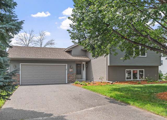 Property at 6809 Setzler Pkwy, Brooklyn Park, MN 55445, 3 beds, 2 baths