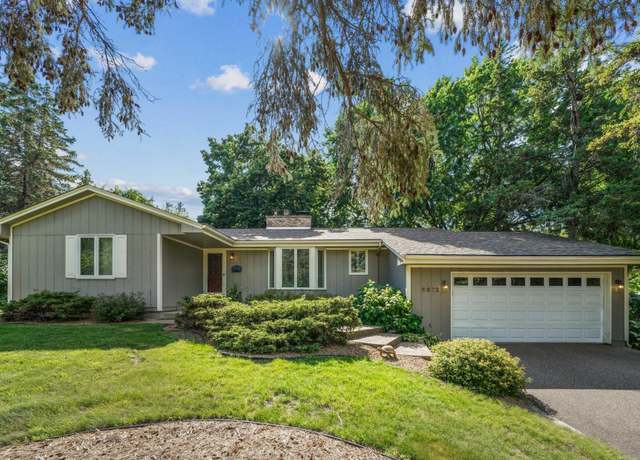 Property at 6912 Antrim Rd, Edina, MN 55439, 4 beds, 3 baths