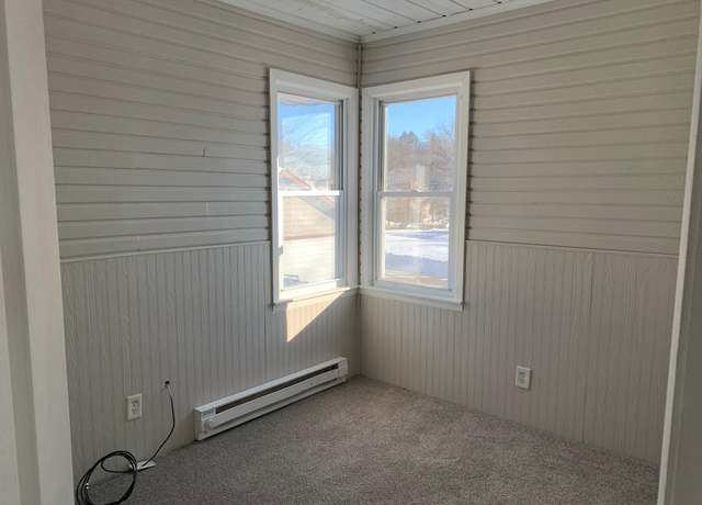 Property at 322 Cottage Ave E, Saint Paul, MN 55130, 6 beds, 2 baths