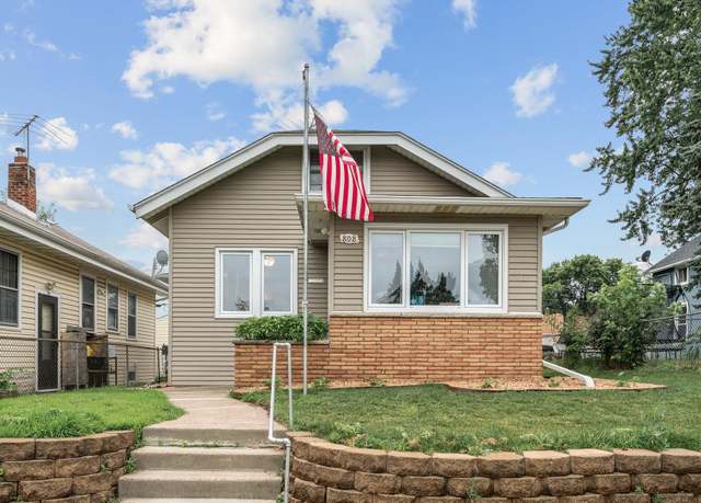 Property at 808 Hyacinth Ave E, Saint Paul, MN 55106, 3 beds, 2 baths