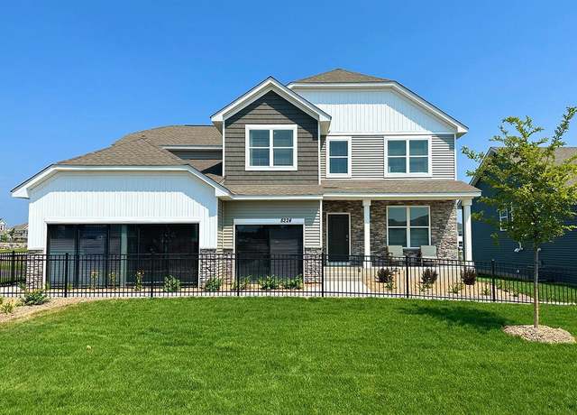 Property at 8224 Saddle Trl, Woodbury, MN 55129, 5 beds, 3 baths