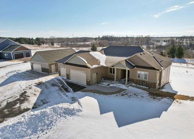 Property at 5399 389th Trl, North Branch, MN 55056, 4 beds, 4 baths