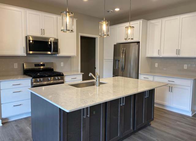 Property at 13641 Hollybrook Dr, Apple Valley, MN 55124, 3 beds, 3 baths