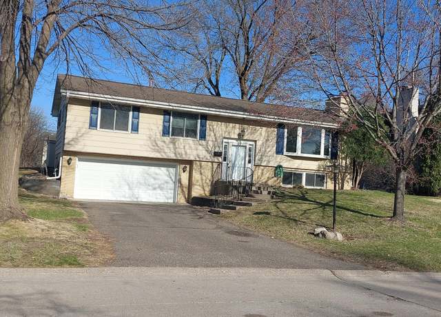 Property at 6325 Halifax Ave S, Edina, MN 55424, 3 beds, 3 baths