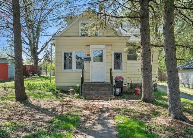 Property at 305 S Pierson Ave, New Richmond, WI 54017, 3 beds, 1 bath