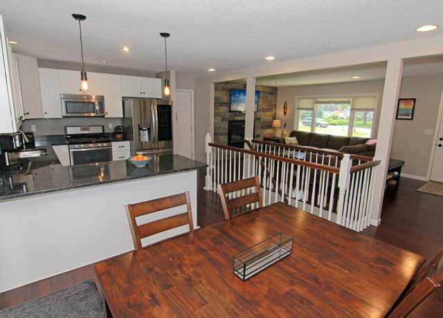 Property at 2830 Noel Dr, Little Canada, MN 55117, 4 beds, 3 baths