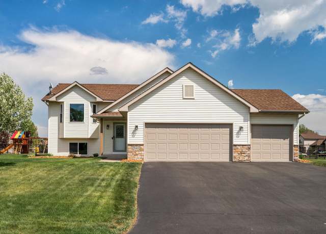 Property at 30237 Fox Run Rd, Stacy, MN 55079, 4 beds, 2 baths