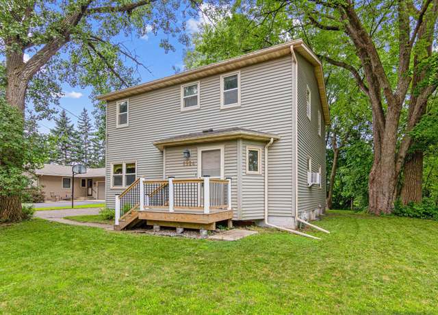 Property at 5924 Oakwood Mnr NE, Fridley, MN 55432, 4 beds, 2 baths