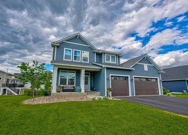 Property at 1439 Lee Cir, Hudson, WI 54016, 5 beds, 4 baths