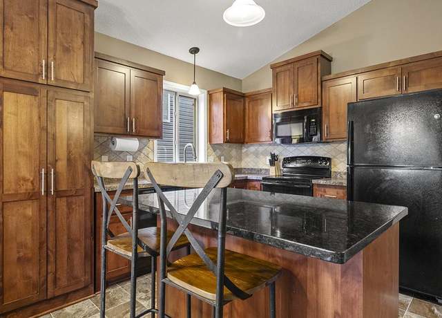 Property at 9185 Golden Pond Ln N, Monticello, MN 55362, 3 beds, 2 baths