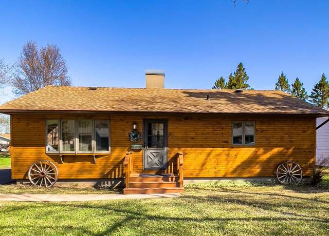 Property at 110 Hays Cir, Silver Bay, MN 55614, 2 beds, 1 bath