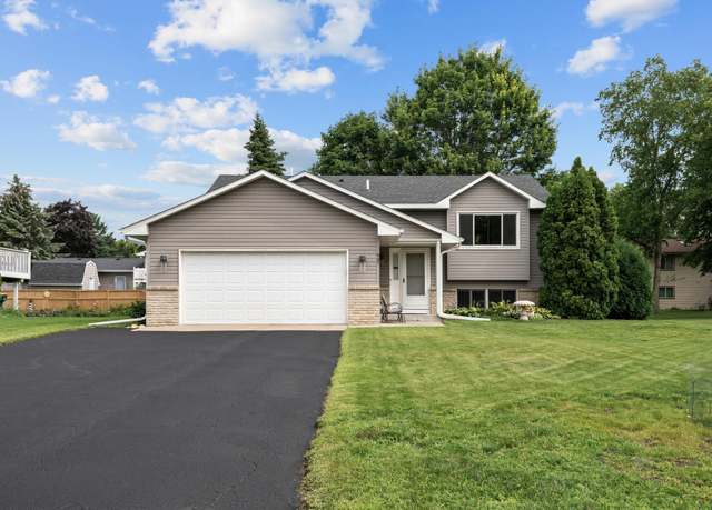 Property at 947 102nd Cir NE, Blaine, MN 55434, 4 beds, 2 baths