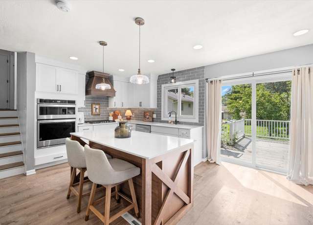Property at 1655 Walnut Ln, Eagan, MN 55122, 3 beds, 2 baths