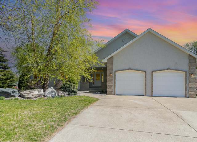 Property at 2075 Parkview Ln, Woodbury, MN 55125, 4 beds, 3 baths