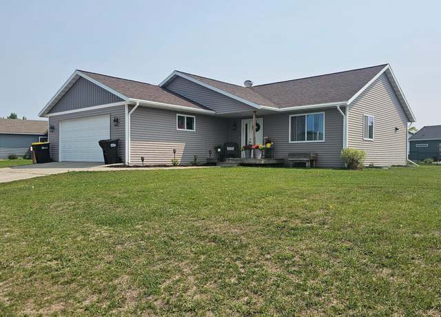 Property at 1218 8th Ave NW, Perham, MN 56573, 5 beds, 2 baths