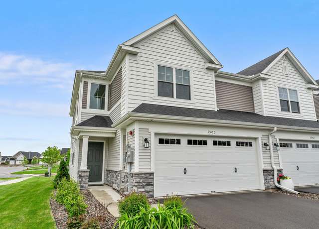 Property at 1500 Dogwood Ln, Carver, MN 55315, 3 beds, 3 baths