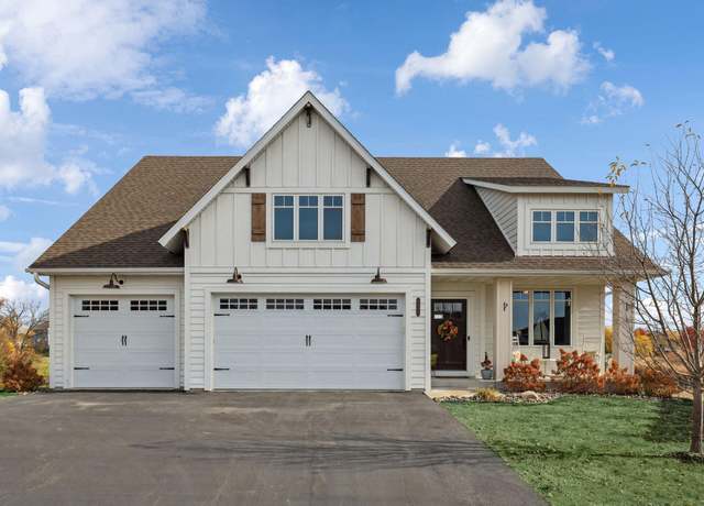 Property at 4851 Prairie Trl N, Hugo, MN 55038, 4 beds, 3 baths
