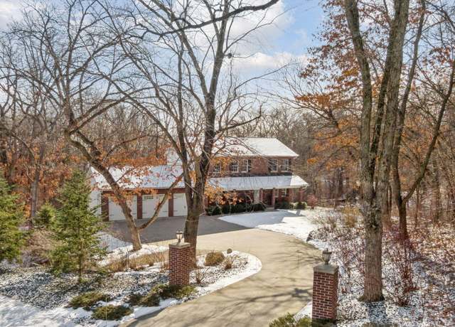 Property at 1196 105th St E, Inver Grove Heights, MN 55077, 4 beds, 4 baths