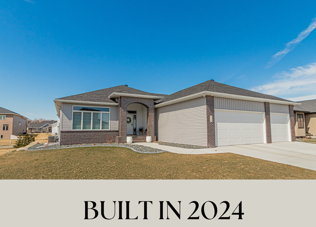 Property at 3340 2nd St E, West Fargo, ND 58078, 5 beds, 3 baths