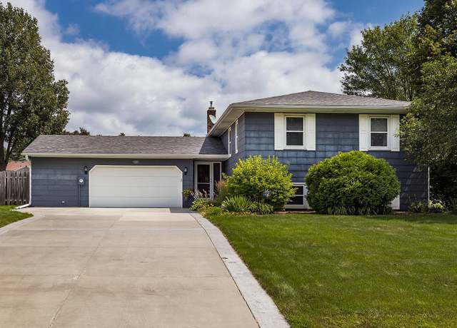 Property at 3565 Gresham Ave N, Oakdale, MN 55128, 5 beds, 3 baths