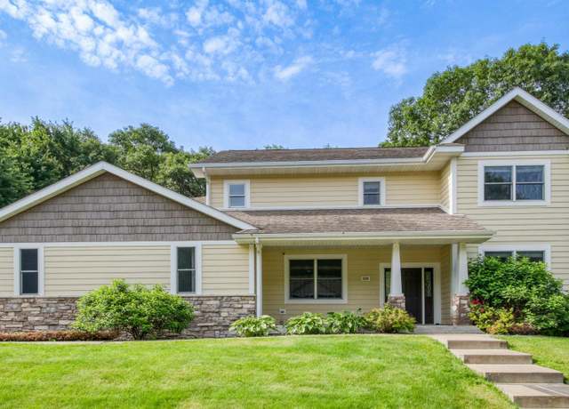 Property at 3219 Anric Dr, Eau Claire, WI 54701, 5 beds, 5 baths