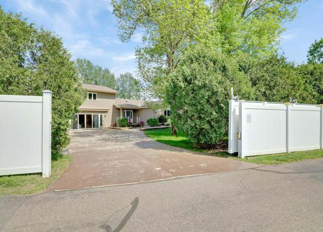 Property at 7256 Maciver Ave NE, Otsego, MN 55301, 4 beds, 4 baths