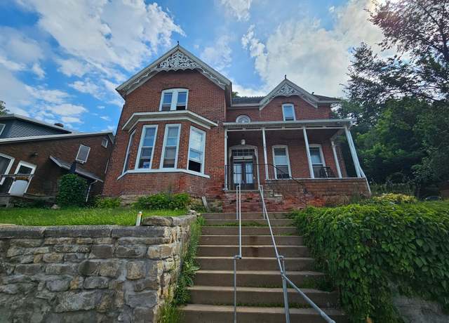 Property at 101 N 2nd St, Alma, WI 54610, 4 beds, 3 baths