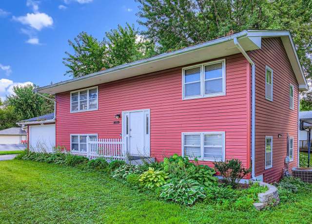 Property at 16539 Franklin Trl SE, Prior Lake, MN 55372, 4 beds, 2 baths