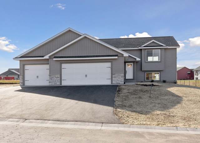 Property at 194 Pintail St, Baldwin, WI 54002, 2 beds, 1 bath