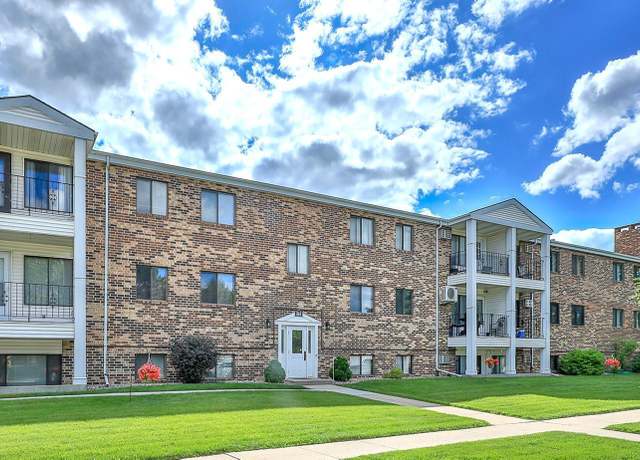 Property at 341 Prairiewood Cir S #301, Fargo, ND 58103, 2 beds, 1 bath