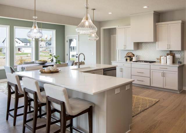 Property at 17990 Hidden Creek Trl, Lakeville, MN 55044, 6 beds, 6 baths