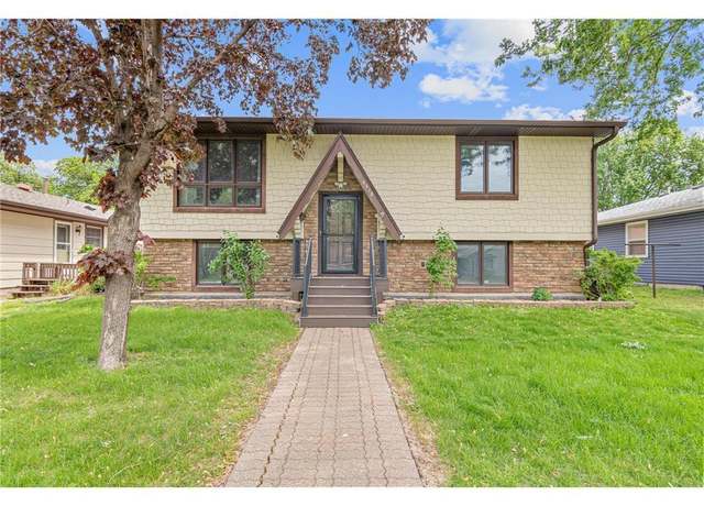 Property at 4418 Chowen Ave N, Robbinsdale, MN 55422, 4 beds, 2 baths