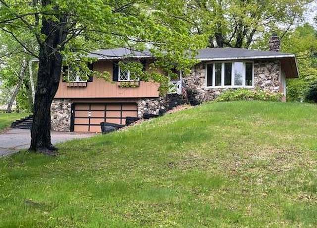 Property at 104 Birchview Ln, Hinckley, MN 55037, 3 beds, 3 baths