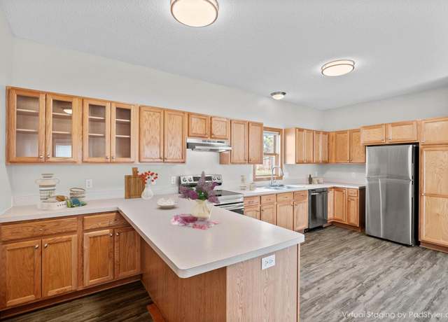 Property at 3014 E 39th St, Minneapolis, MN 55406, 3 beds, 2 baths